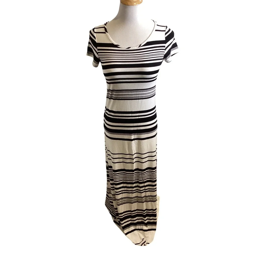 XXI‎ Striped Maxi Dress Black White Short Sleeve Cutout Back Casual Size S